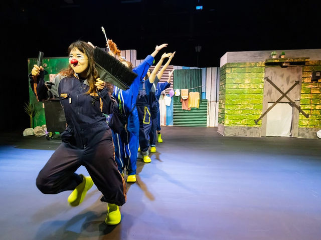 Clowning Through Christmas in Macau's Magical May