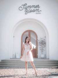 Summer Bloom Cafe