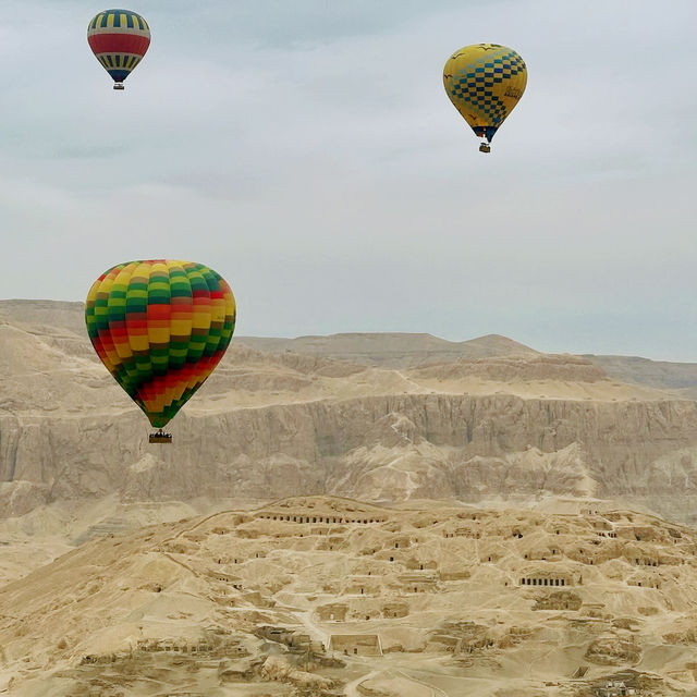 Sunrise Over the Nile: A Magical Hot Air Balloon Ride in Luxor