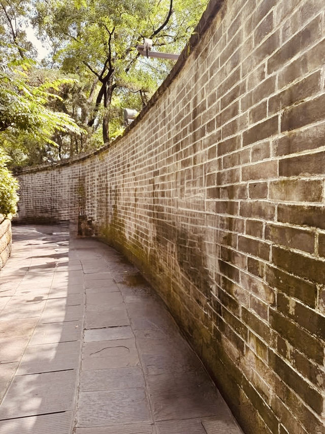 "Wuhou Shrine: Where Ancient Strategy Comes Alive in Chengdu"