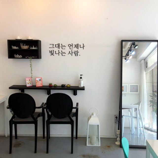 달콤한 위로가 필요한 날, 마카롱 맛집 신매동 카페 블루밍🍬