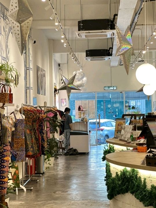 From Fabric to Flat White: The Charm of Gerson Boutique!