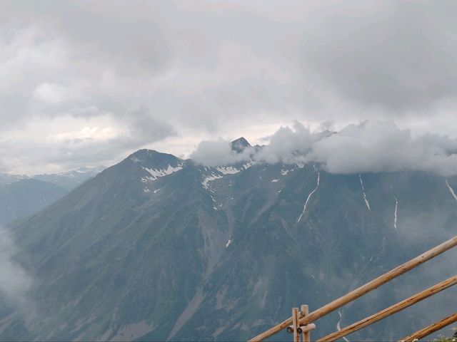 From Wangyun Tai to Yunxiao Feng: A Journey Through Mist and Majesty  