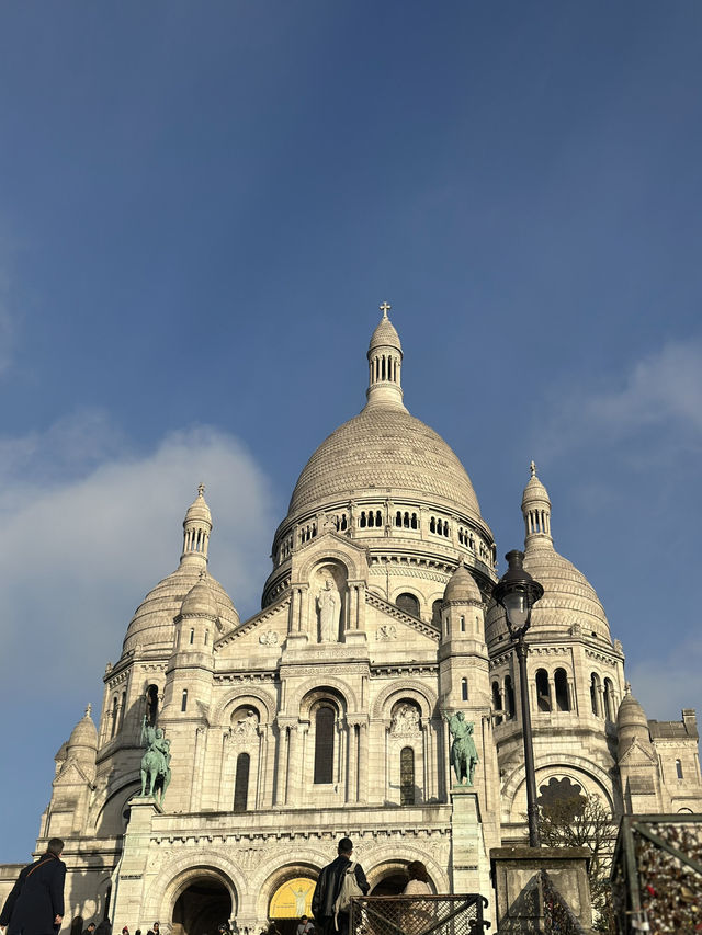 Above Paris: Chasing Light On Montmartre’s Secret Stairs
