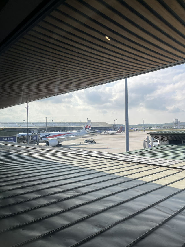 Sky Suite Airport Lounge @ KLIA Terminal 1