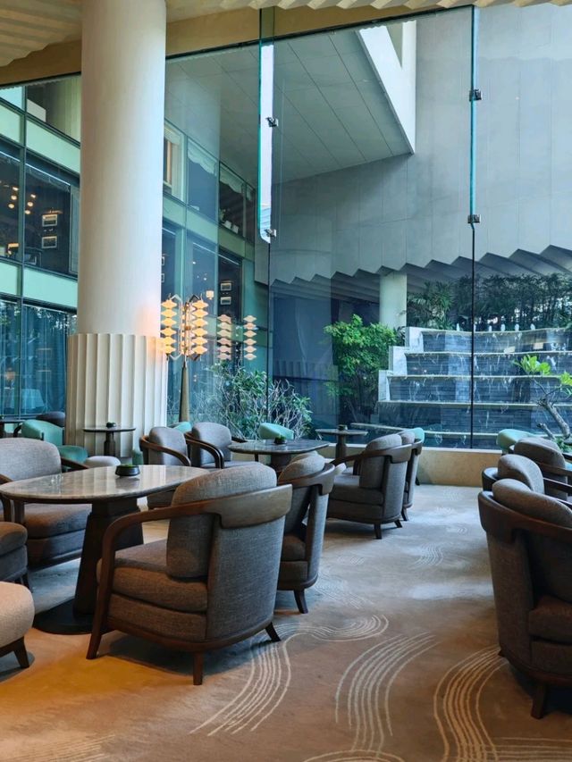 Dusit Thani Bangkok- Best Luxury Hotel 