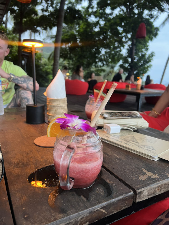 🌴 รีวิว The Jungle Club Samui