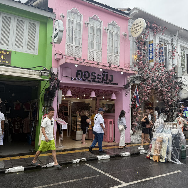 PHUKET OLD TOWN ~ lots of hippy cafes and photospots 