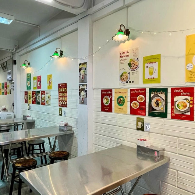 台湾式の豆花（トウファ）を使った豆腐料理が美味しいお店🇹🇭
