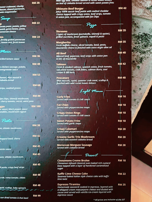 “Elegant Italian Dining at Bistro Cascata”