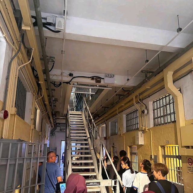 Tai Kwun Centre for Heritage & Arts – Free art and heritage complex.