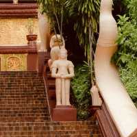 🌿 "Birthplace of Phnom Penh: The Legendary Wat Phnom"