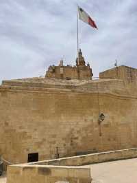 Old Walls and Island Views at Cittadella