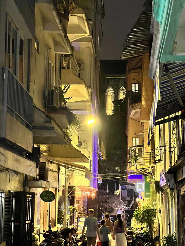 Old Streets ✨🏮 Discover Hanoi 🌆📸
