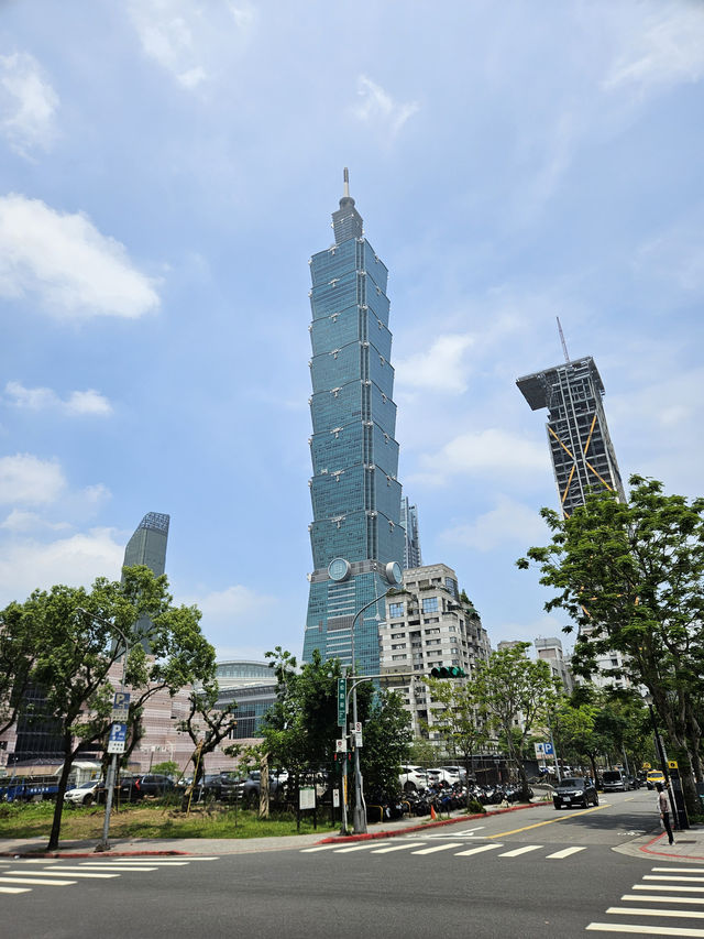 🏙️ Taipei 101 Observation Deck: Touch the Sky in Taiwan