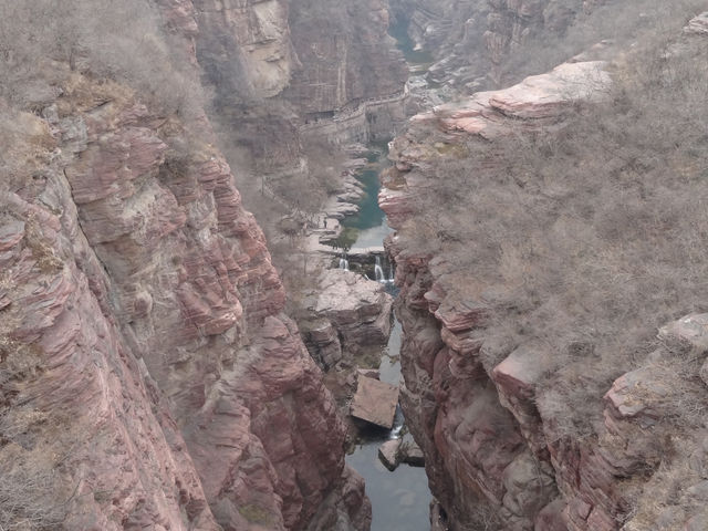 The Earth's Bloodline Fracture: Stepping Into the Site of a Billion-Year Red Stone Epic