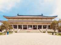 A Solo Journey Through Dynasties: Unpacking China's Heart at the Shaanxi History Museum