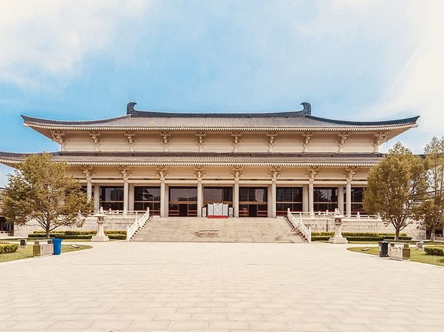 A Solo Journey Through Dynasties: Unpacking China's Heart at the Shaanxi History Museum A Solo Journey Through Dynasties: Unpacking China's Heart at the Shaanxi History Museum