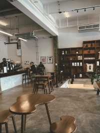 KEEPS café x roastery (อ.เมือง จ.ลำปาง)