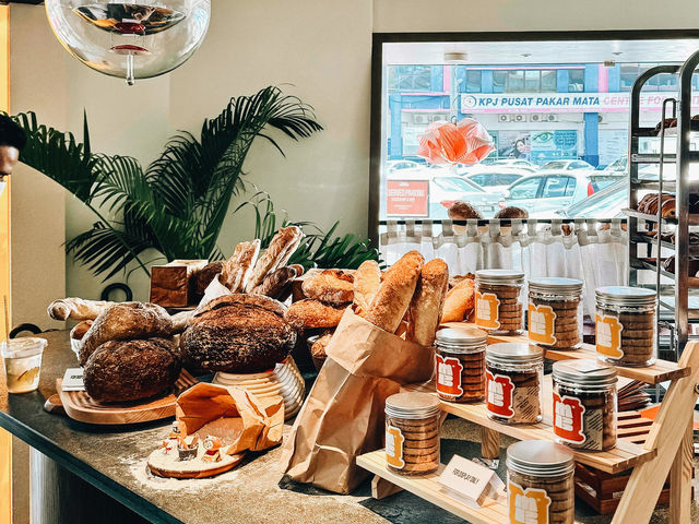 Magnificent Park Bakery in Sepang