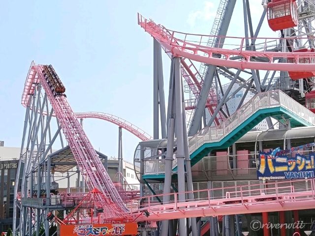 【神奈川】コスモクロック21が目印「よこはまコスモワールド」