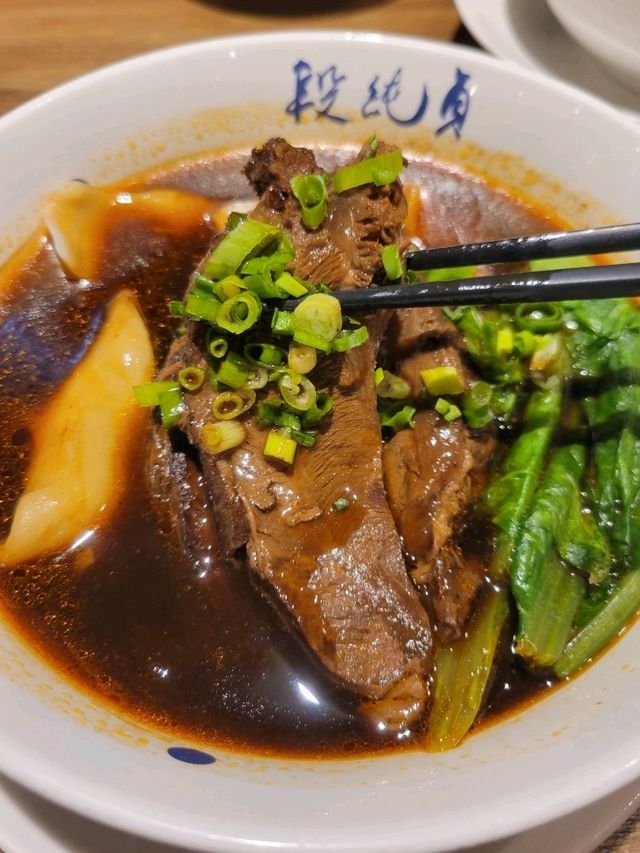 台灣過江龍🐉最地道和精湛的眷村牛肉麵🐄 台灣過江龍🐉最地道和精湛的眷村牛肉麵🐄