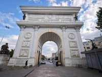 一座城市的榮耀與爭議，「史高比耶2014計畫」的產物#北馬其頓凱旋門（Porta Macedonia）-Skopje North Macedonia