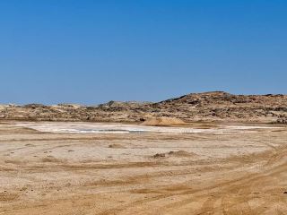 Людериц: где пустыня встречается с океаном