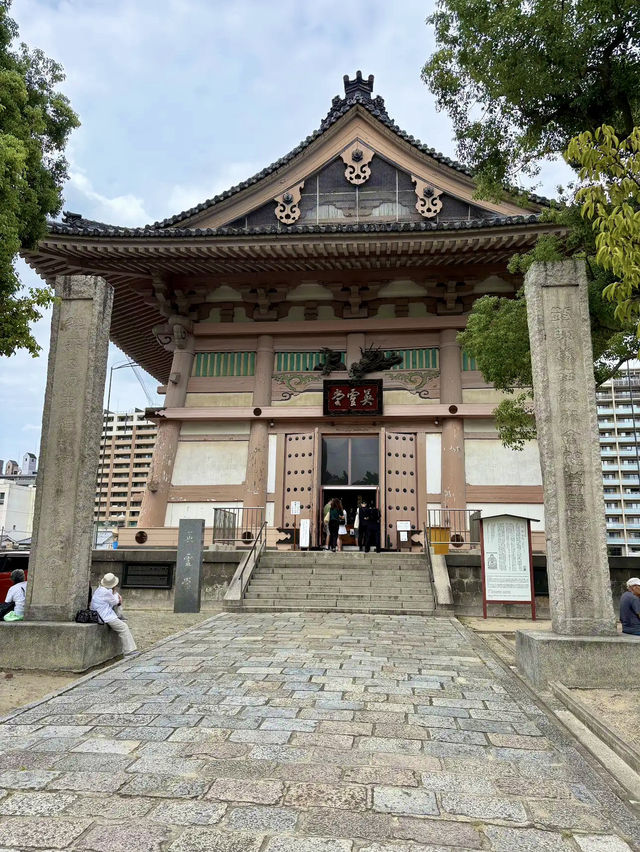 สัมผัสความสงบ 1,500 ปีที่โอซาก้า ⛩️✨