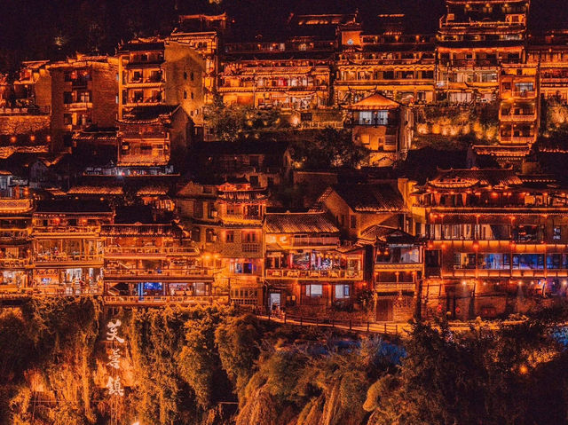 💧 Furong Ancient Town – The Waterfall Town of Western Hunan