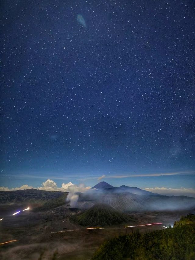 Volcano Sunrise Views🌋