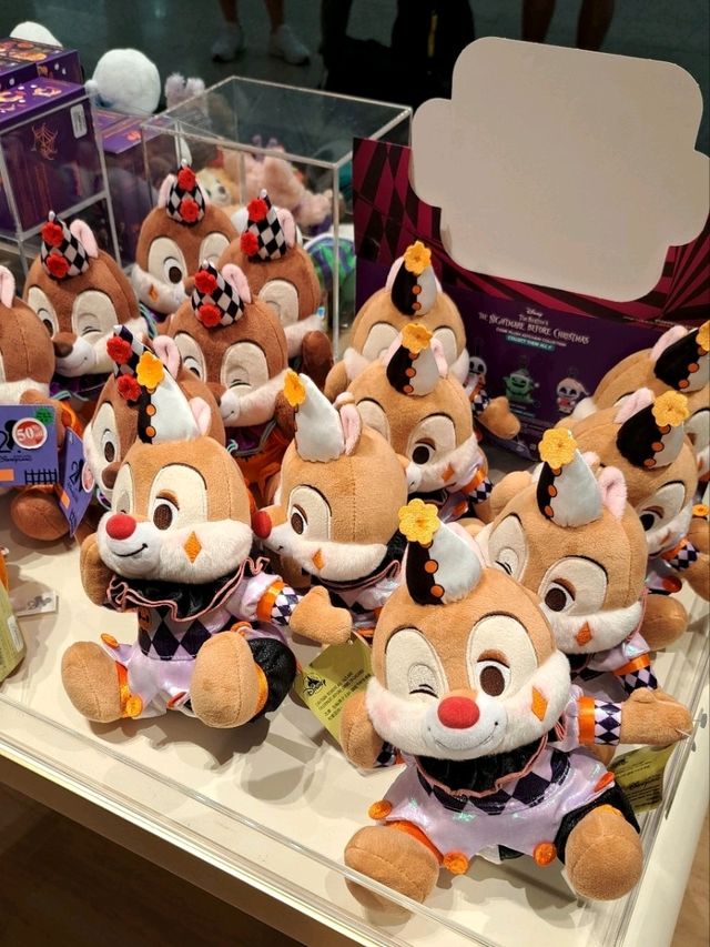 ดิสนีย์ฮ่องกงรีโนเวทใหม่ที่สนามบิน! น่ารักจนละลาย ดิสนีย์ฮ่องกงรีโนเวทใหม่ที่สนามบิน! น่ารักจนละลาย