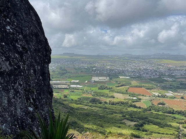 Le Pouce - Unforgettable peak in Mauritius 
