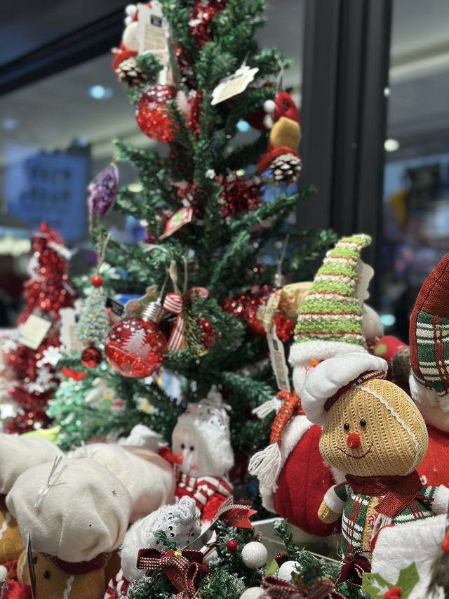 🎄🎀 “Moshi Moshi at Platinum Mall — Big, Colorful & Super Affordable!” 🛍️✨