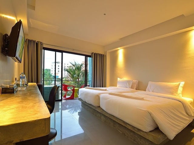 โรงแรมริเวอร์ไซด์ (Riverside Hotel) โรงแรมริเวอร์ไซด์ (Riverside Hotel)