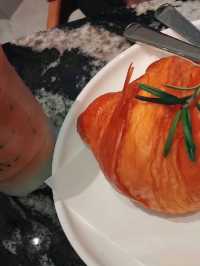 คาเฟ่สไตล์ชิโนโปตุกีสแบบโมเดิร์น