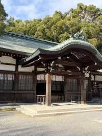 熱田深宮的靜謐一日:從森道鳥居走到草地盡頭,那座訴說千年故事的熱田神宮博物館