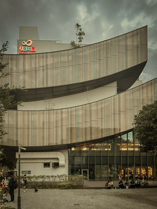 不只是圖書館：桃園的建築地標