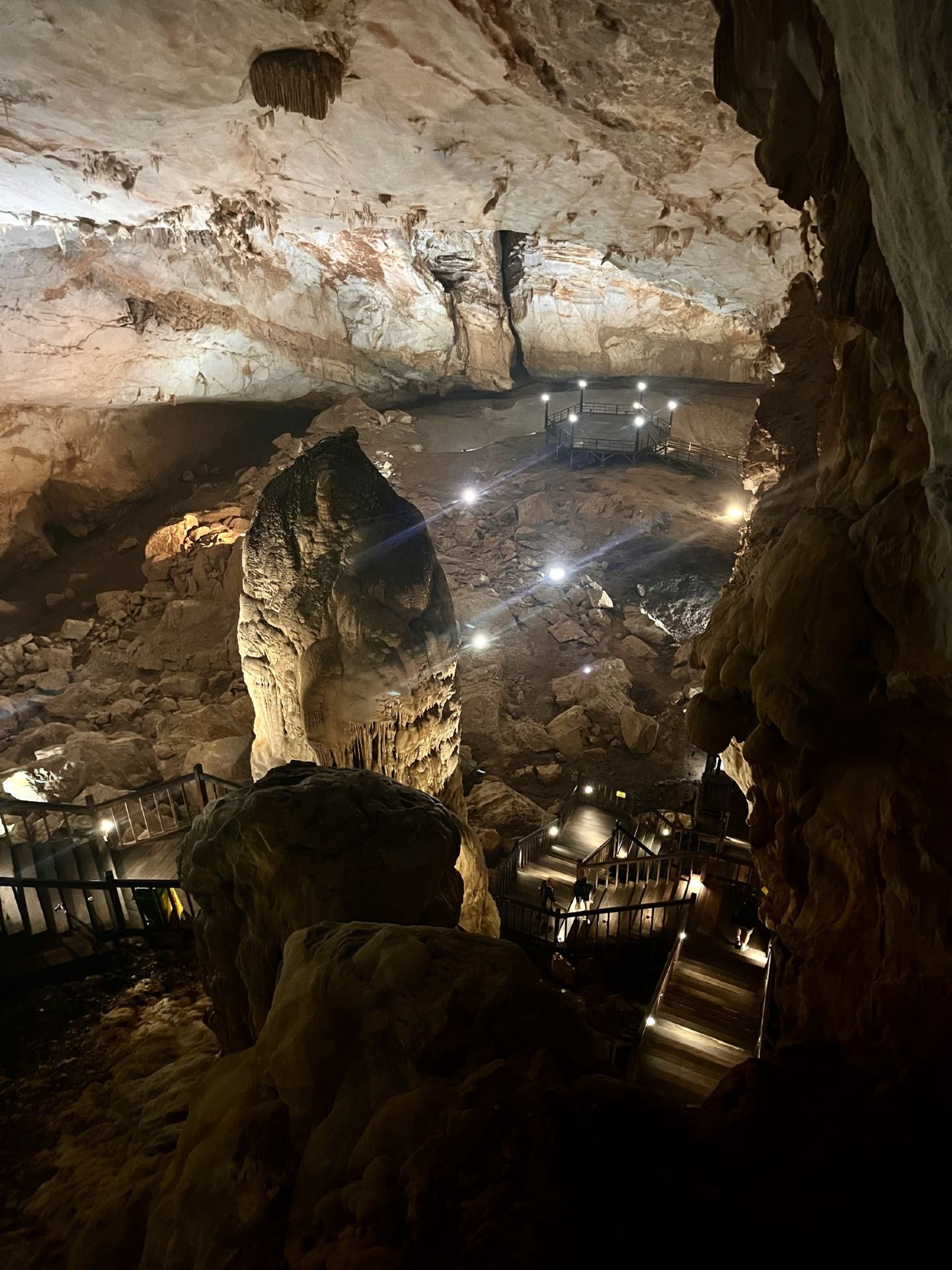 Paradise Cave in Phong Nha — 250,000 VND and 1.5 Hours Inside