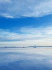 まるで空に立つ感覚！ウユニ塩湖で一生モノの体験を