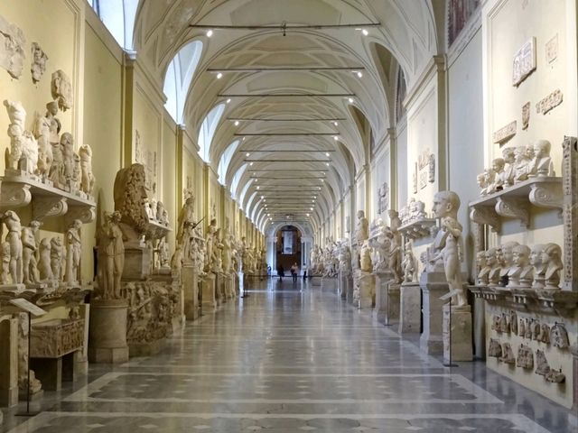 Rome's Vatican Museums: Artistic Majesty