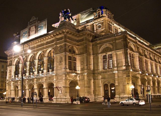 Vienna: Symphony of Elegance 🎻🏰