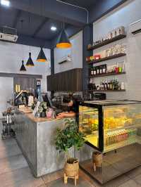 Cozy Cafe With Interesting Twist of Taste 