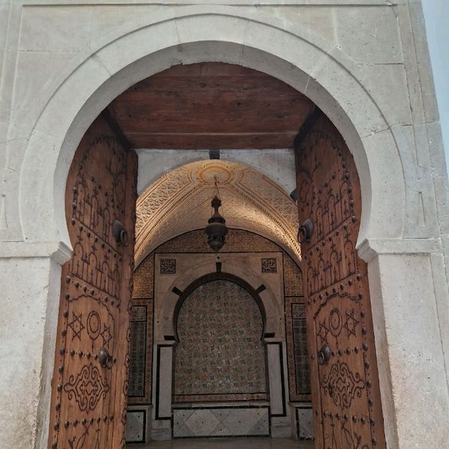 Bardo Museum: A Journey Through Tunisia's Rich History 🏛️✨