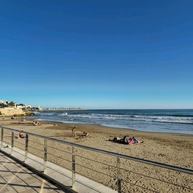 유럽여행 스페인 바르셀로나 시체스 San Sebastian beach