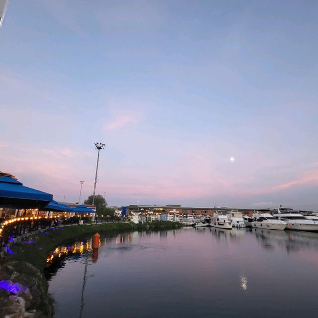 you must visit Viaport Marina outlet mall 🥰🥰🛥⚓️ in Istanbul Turkey 🇹🇷🇹🇷