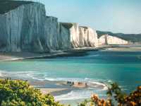 Enjoy the beauty of the Seven Sisters Cliffs @ Sussex, England
