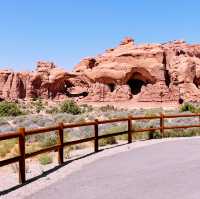 🌉 Arches National Park Transportation Tips: How to Navigate the Land of Stone Magic 🏜️🚗