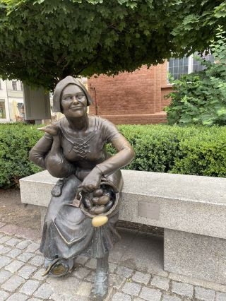 Exploring Statues in Toruń Old Town