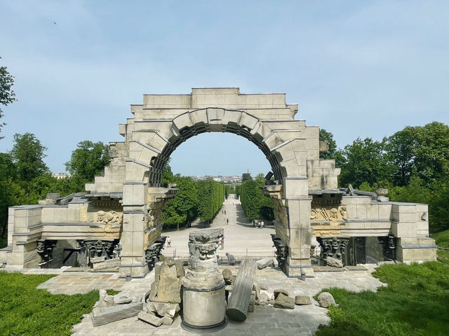 Backpacking Through Vienna: Classical Notes and Coffee Streets